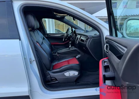 2017 Porsche Macan z USA, uszkodzony, nr VIN WP1AA2A52HLB83627